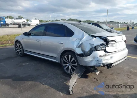 2018 Volkswagen Passat 3.6L V6 Gt из США, поврежденный, VIN 1VWJM7A32JC051183